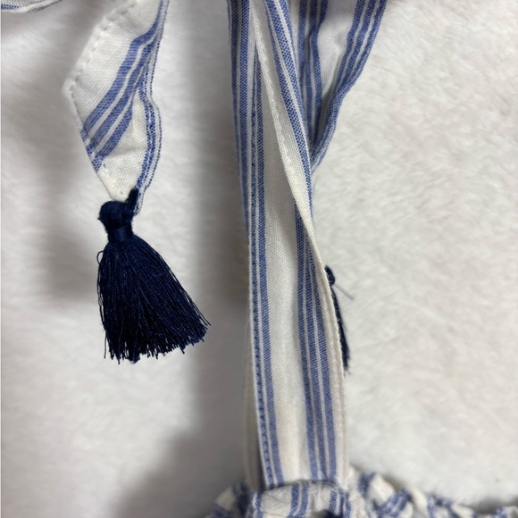 Old Navy Embroidered Smocked Tie Shoulder Striped Blue Sleeveless Boho Top XL - Picture 5 of 15